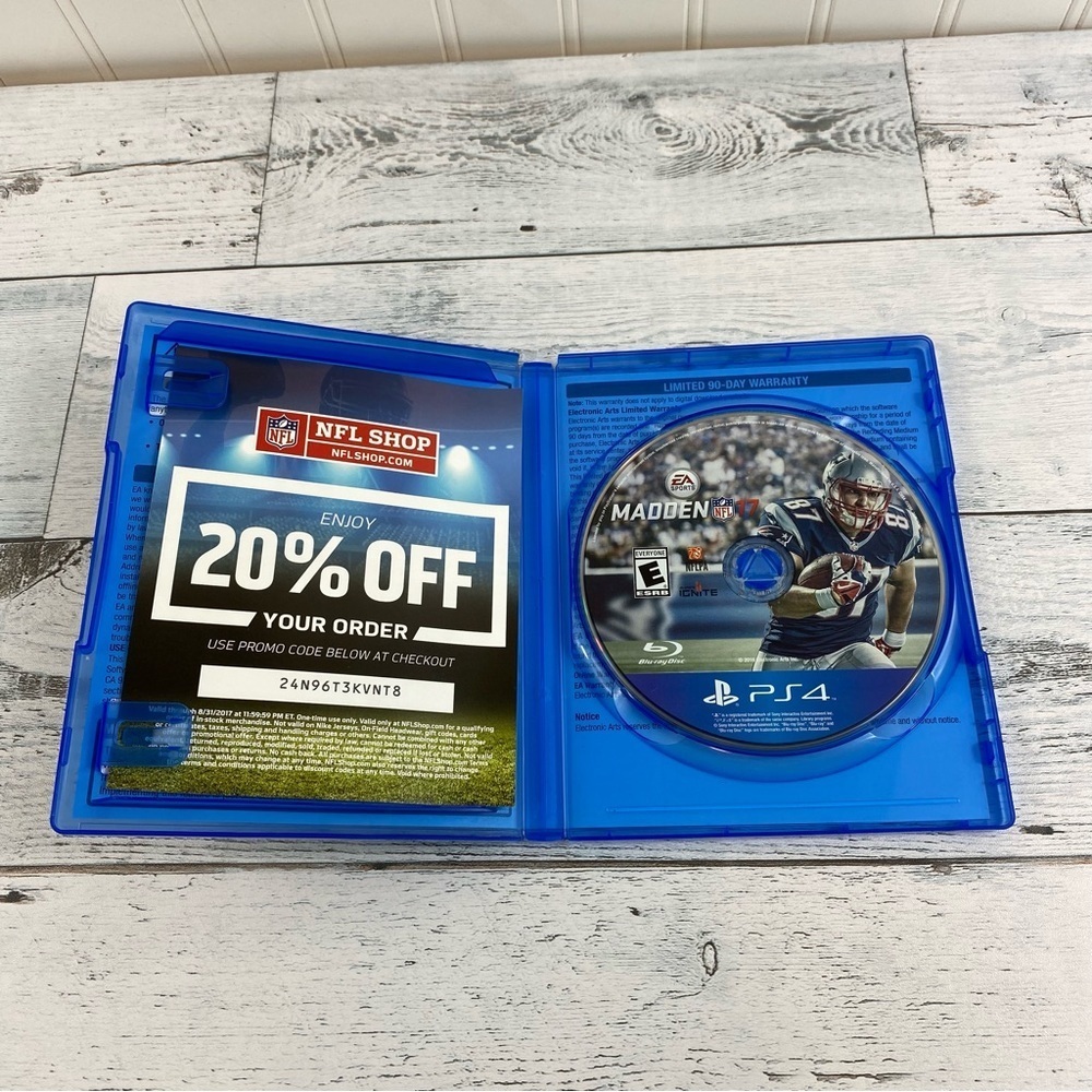 Madden NFL 17 - Standard Edition - PlayStation 4 Game - Picture 6 of 6